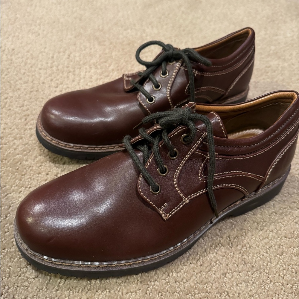 Men’s New Leather Dexter Casual Shoes Sz. 7
